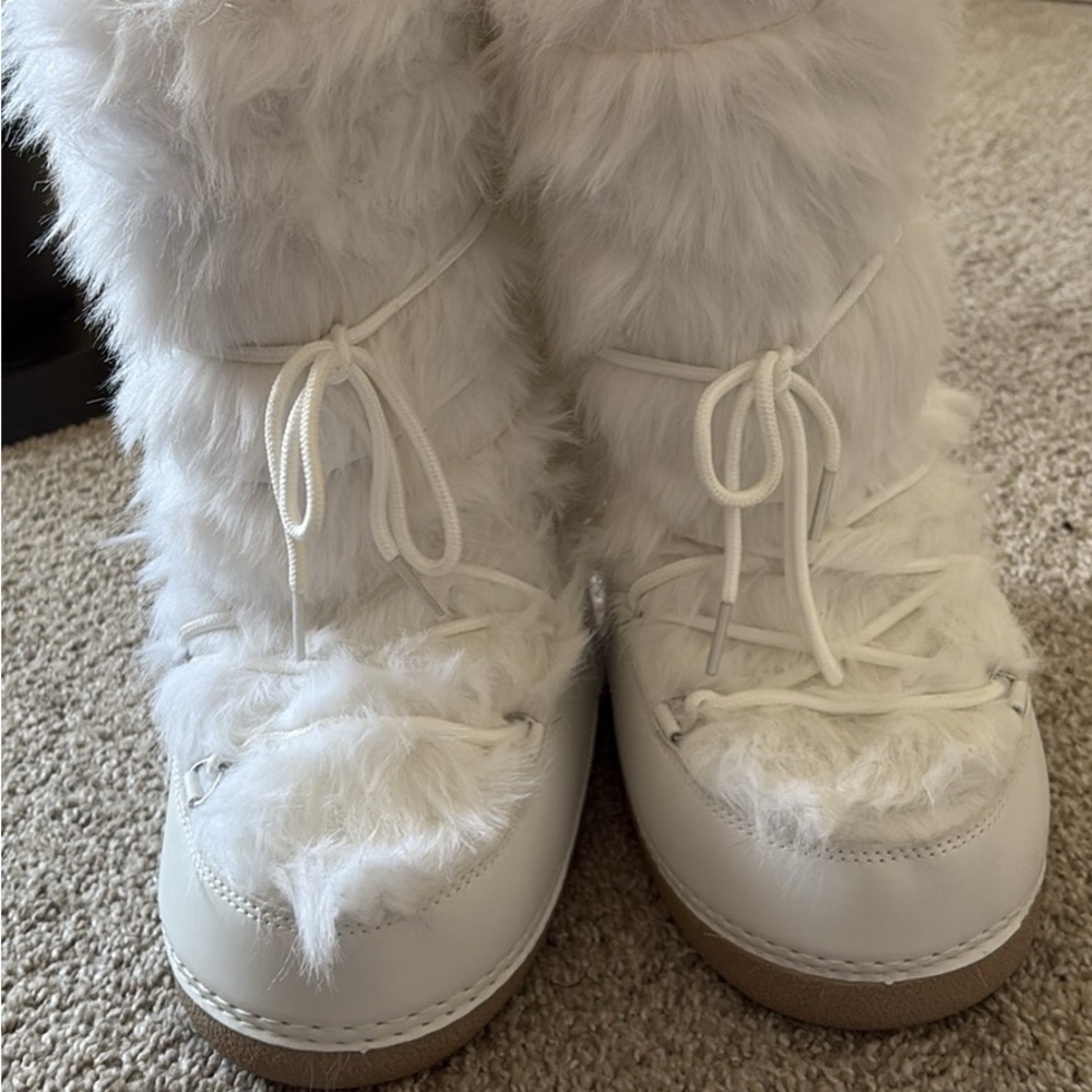Faux Fur White Winter Boots